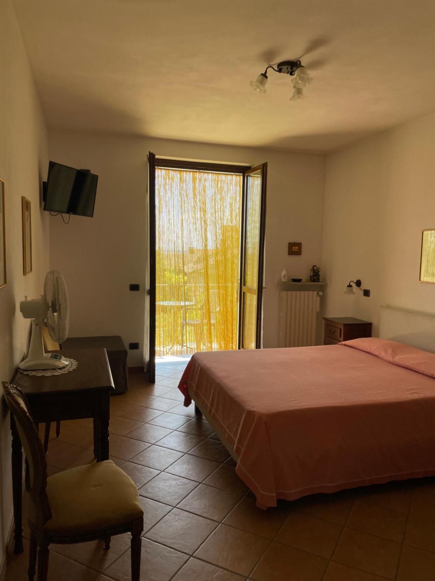 Agriturismo Le Viole Barolo Ngoại thất bức ảnh